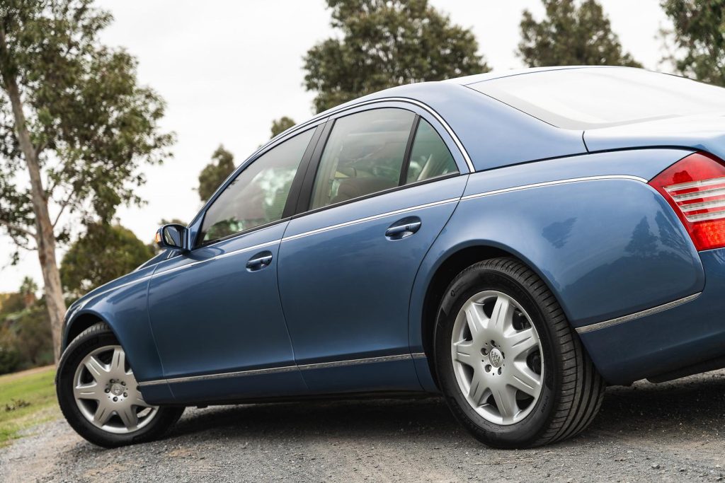 2004 57 (No Badge) Sedan