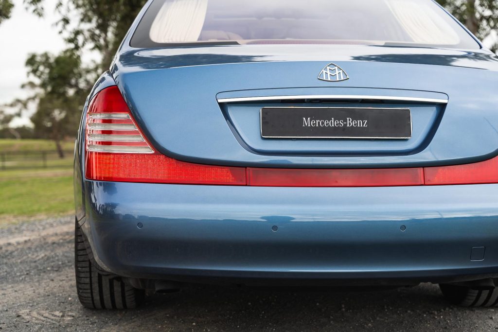 2004 57 (No Badge) Sedan